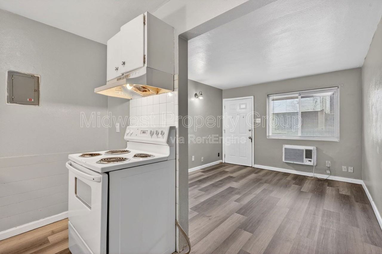 3710 Geraldine Ave #3 - Photo 4 of 15