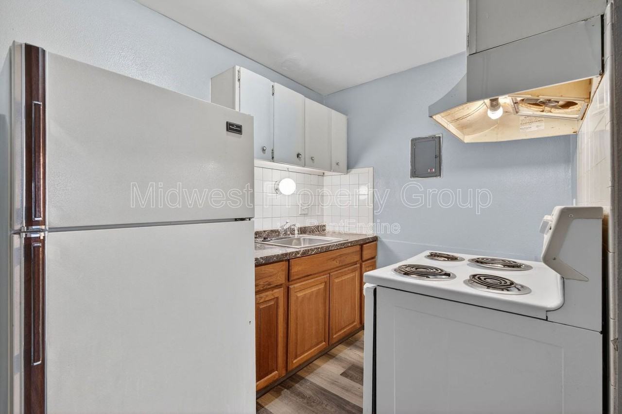 3710 Geraldine Ave #3 - Photo 6 of 15