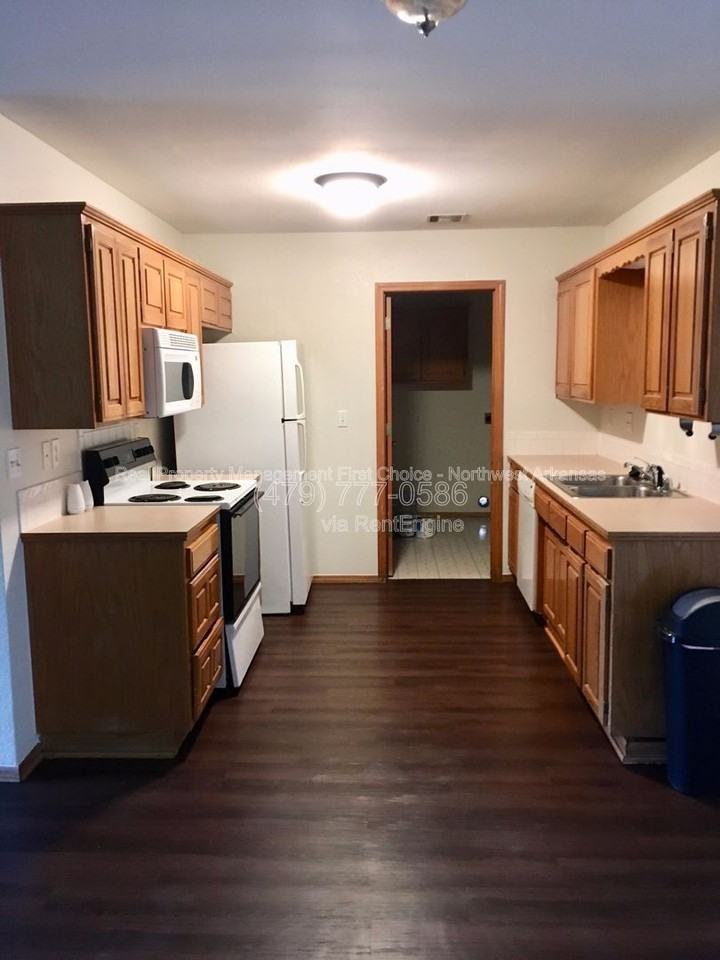 4433 W Cheyenne Dr - Photo 6 of 20