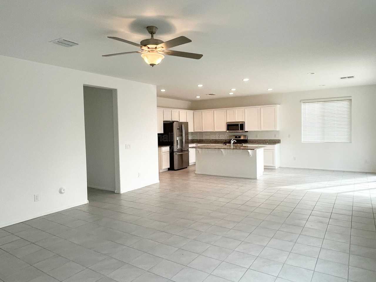 15683 W Morning Glory St - Photo 6 of 33