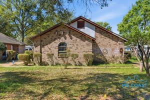 featured image of 167 Daisy St