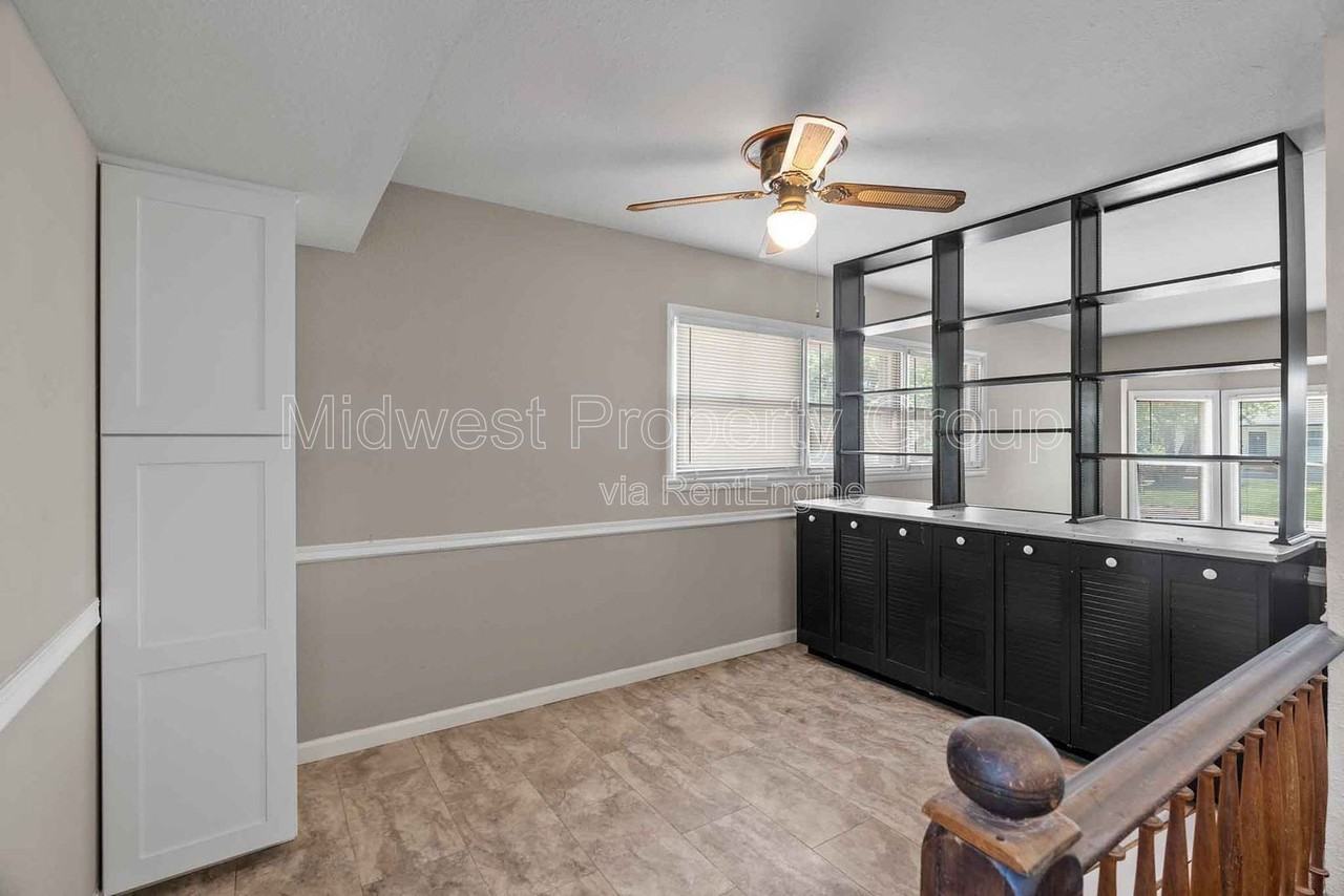 10515 Prestwick Dr - Photo 7 of 28