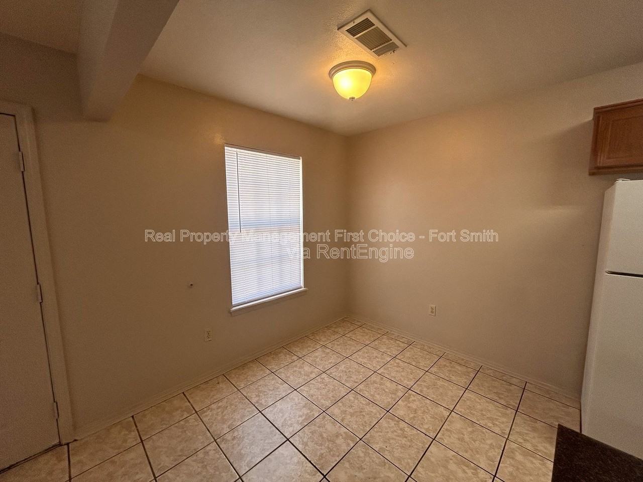 1857 Brazil Ave - Photo 4 of 14