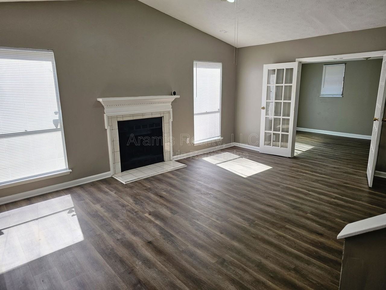 4663 Forest Trl - Photo 4 of 21