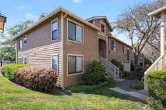 198 Lakeshore Ct #1 - Photo 1 of 1