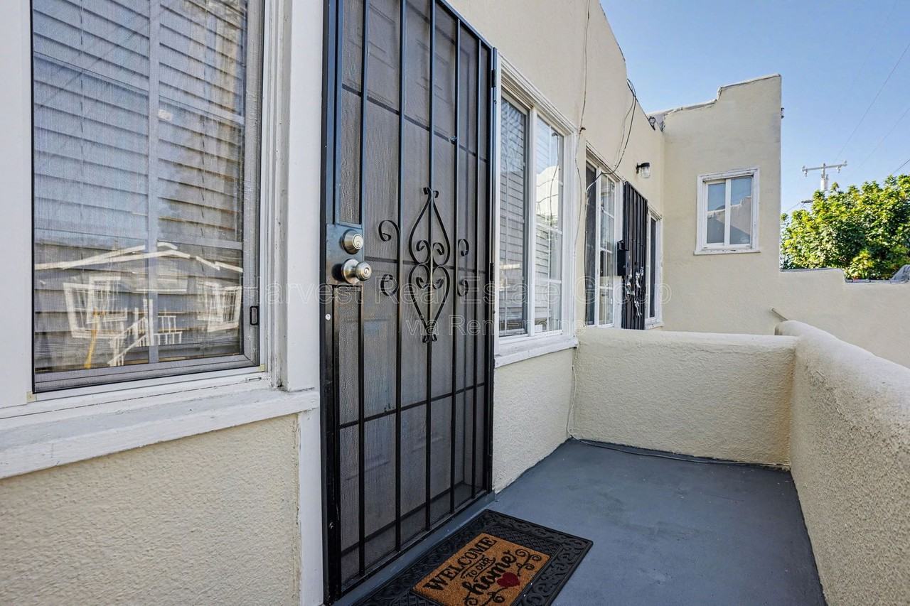 3953 Angelo Ave - Photo 3 of 12