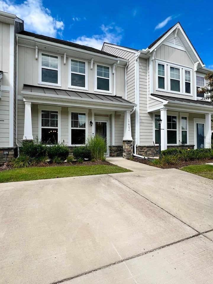 17617 Memorial Tournament Dr - Photo 3 of 38