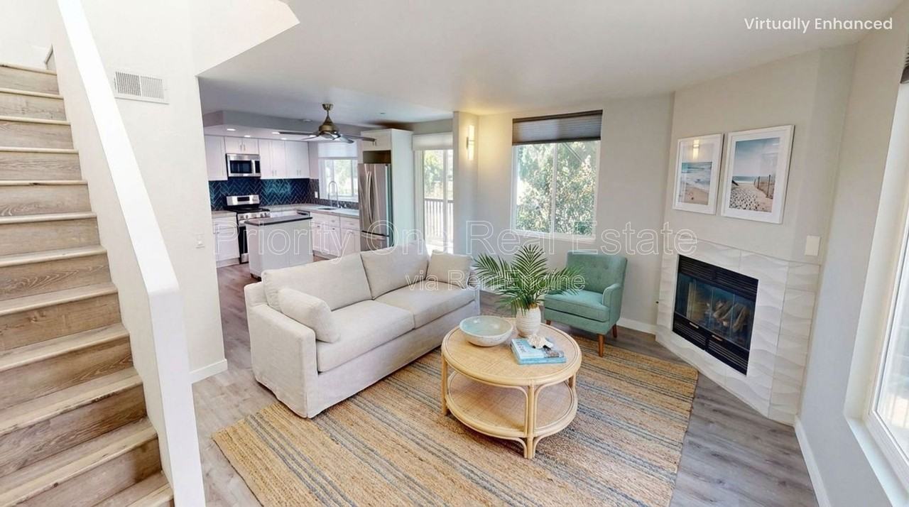 4070 Riviera Dr #8 - Photo 3 of 22