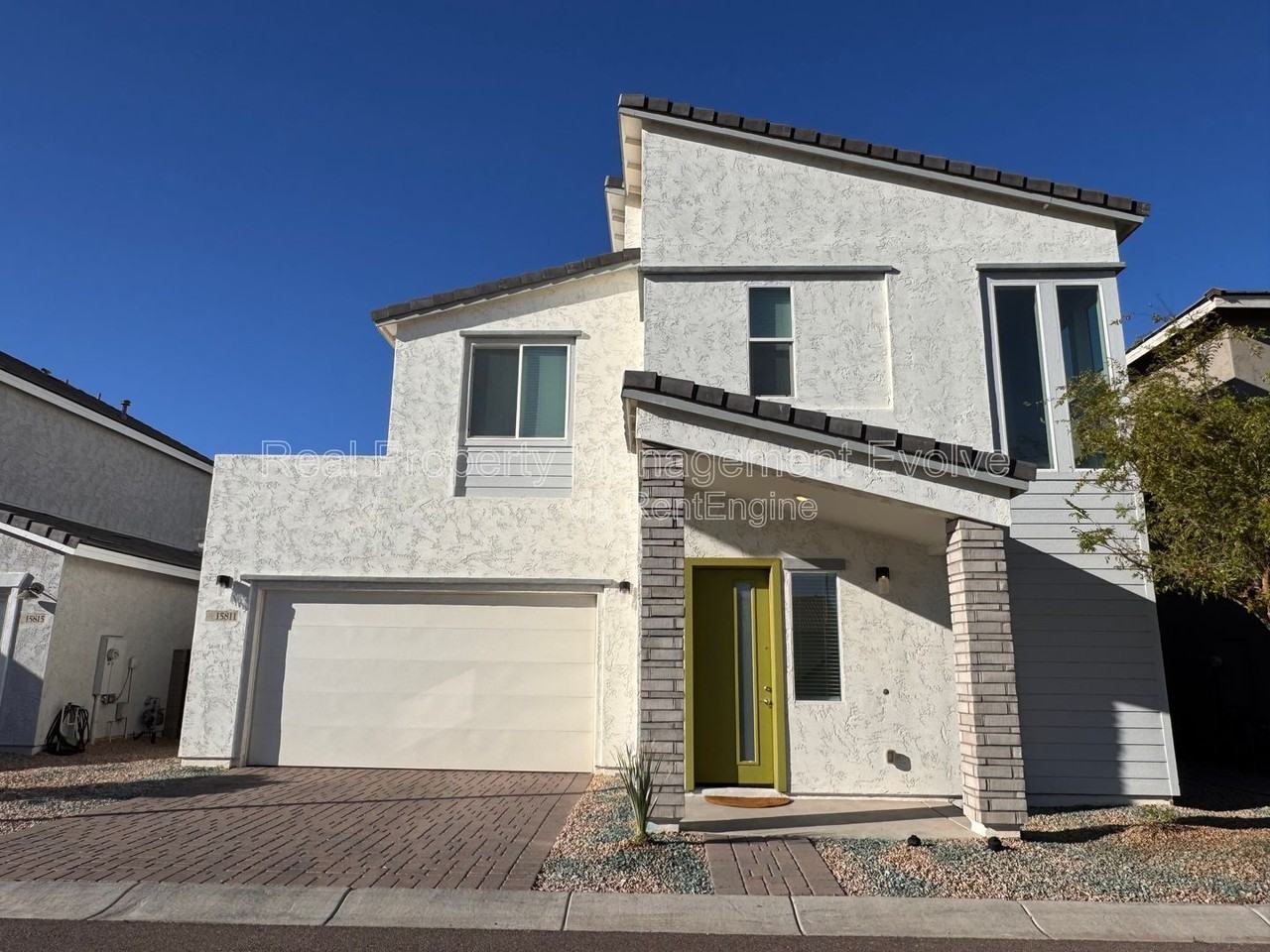 15811 N 74th Ln - Photo 2 of 27