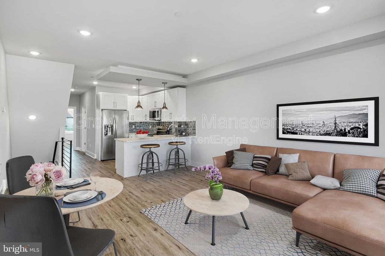 1904 E York St #1stFL - Photo 3 of 41