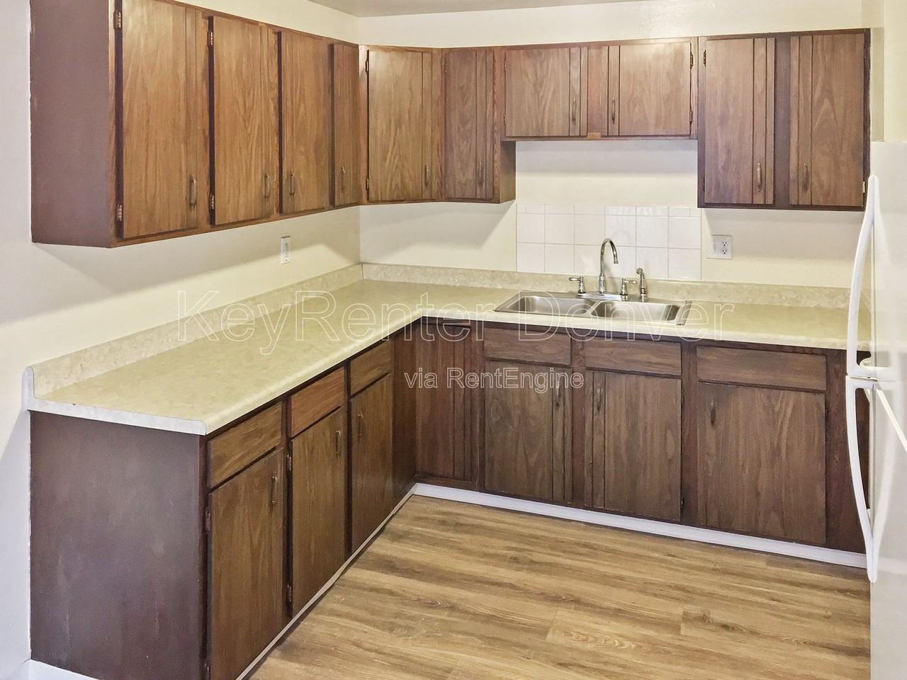 9165 Perry St - Photo 4 of 19