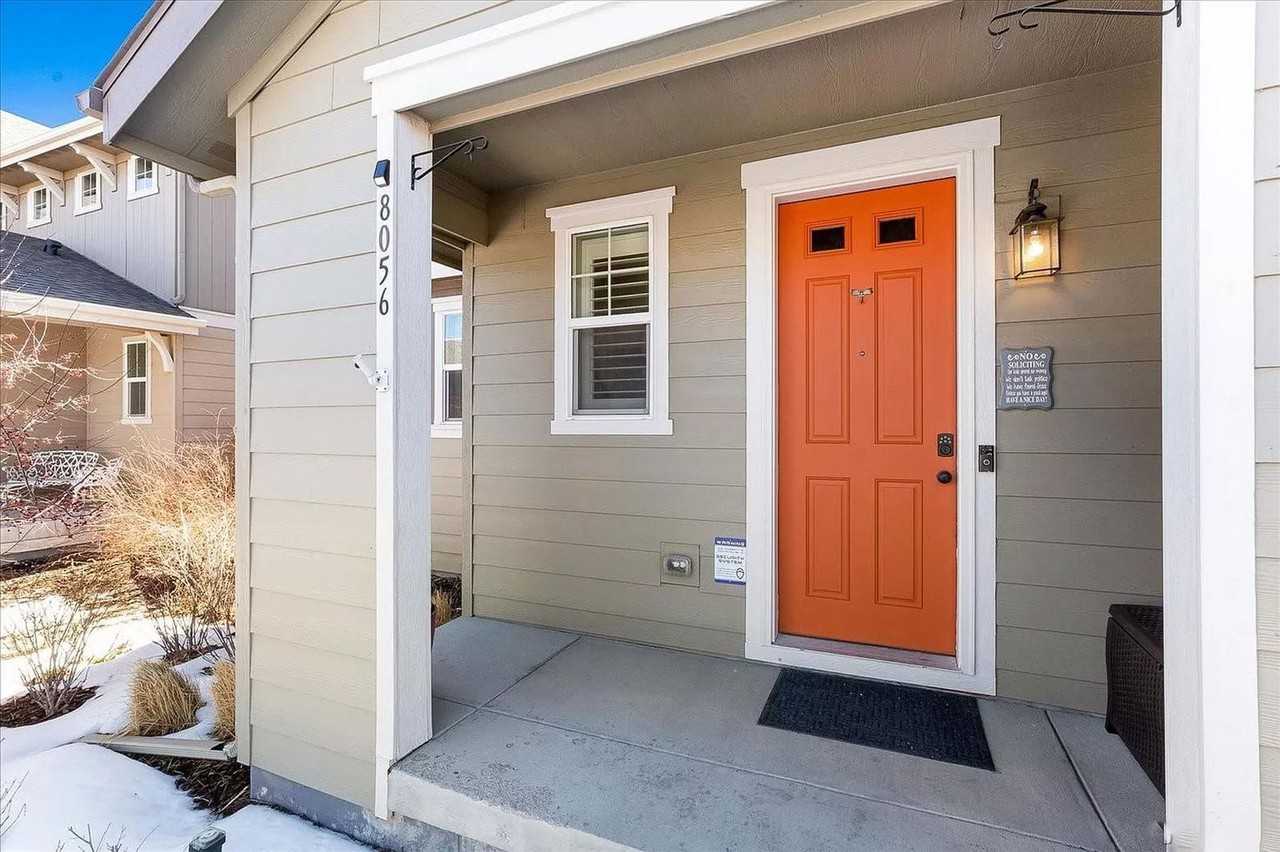 8056 E 53rd Dr - Photo 2 of 20