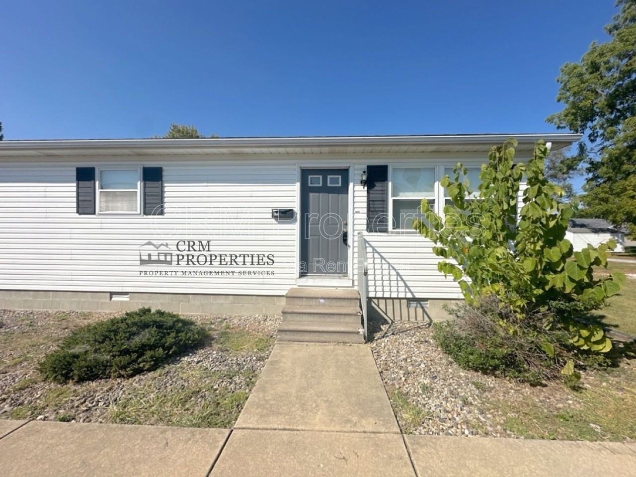 722 S Lindsay St - Photo 2 of 20