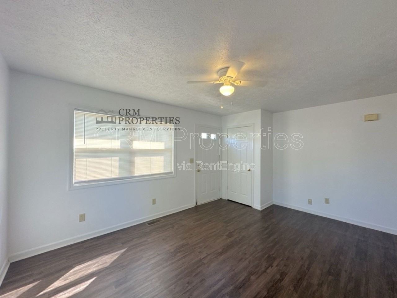 722 S Lindsay St - Photo 5 of 20