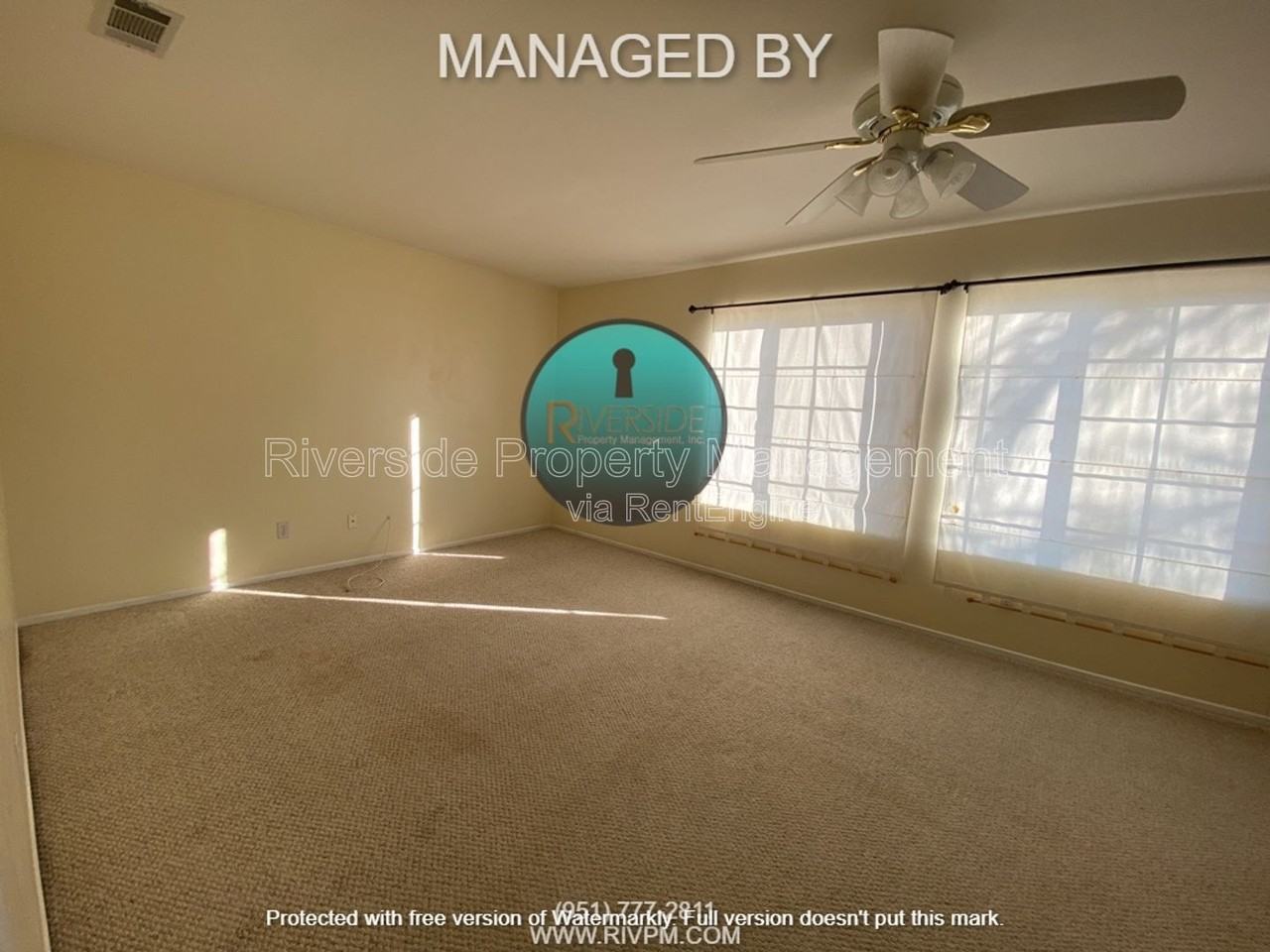 1375 Williamsburg Ln - Photo 4 of 17