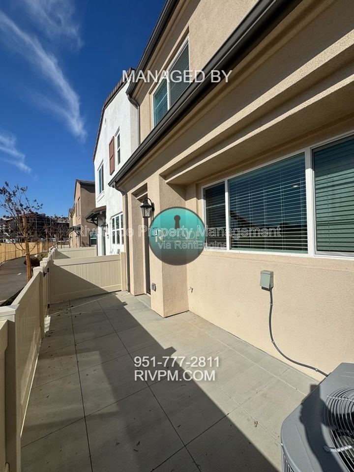 9154 Teralina Cir - Photo 5 of 26