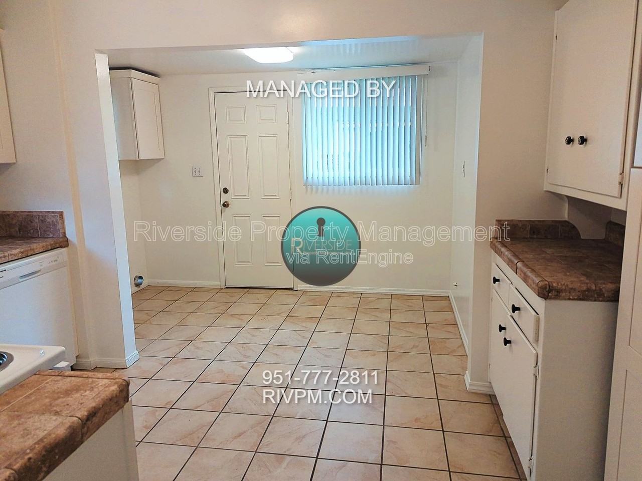 7416 Potomac St - Photo 7 of 18