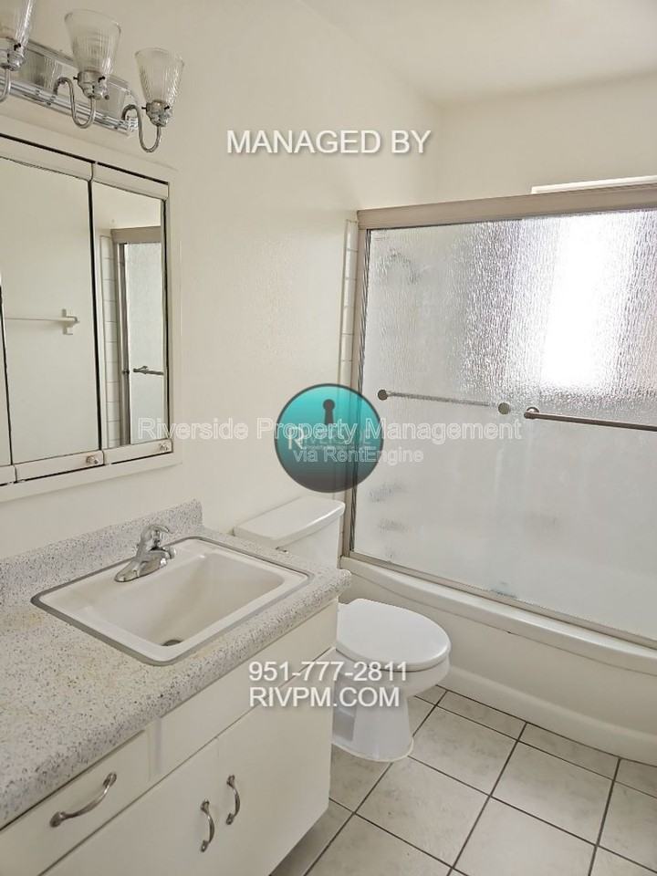 3682 15th St - Photo 7 of 10