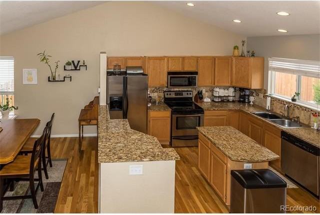 5682 S Quemoy Ct - Photo 4 of 23