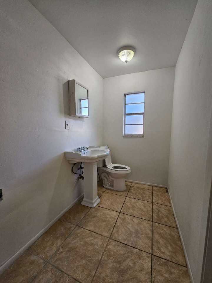 739 Lunar Lake Cir - Photo 5 of 8