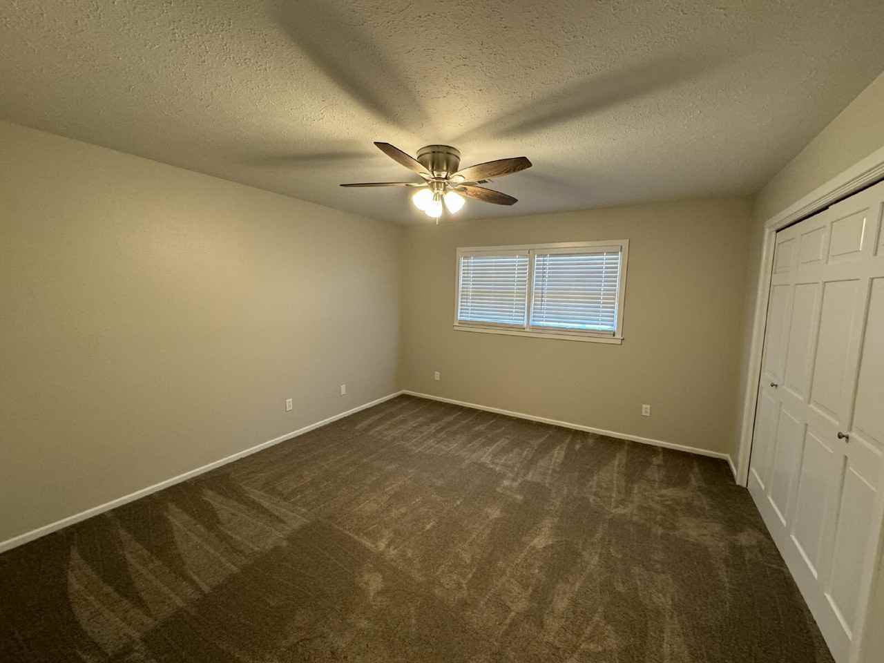3006 59th St - Photo 7 of 11