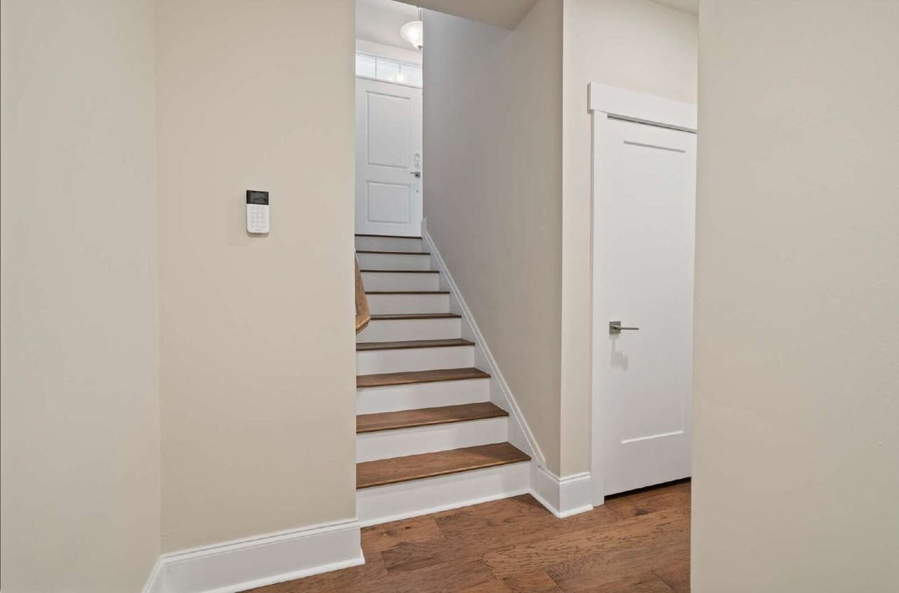 10310 Sablewood Dr #117 - Photo 7 of 41