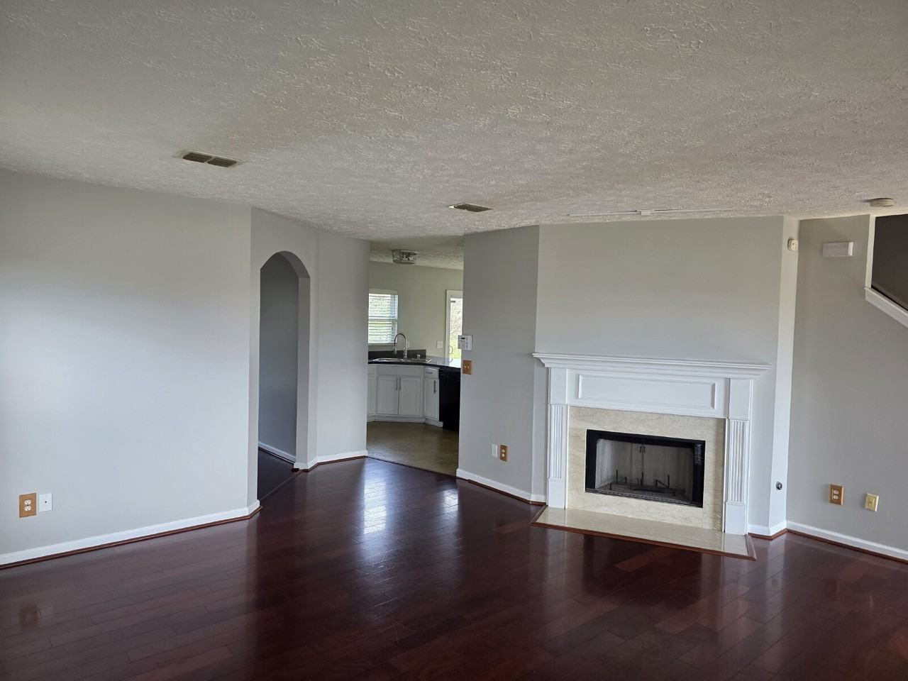 1125 Pawnee Trl - Photo 5 of 30