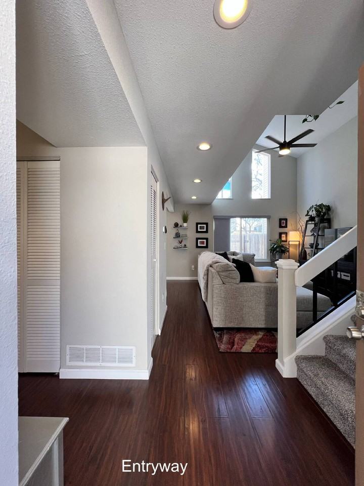 14346 E Florida Ave - Photo 4 of 30