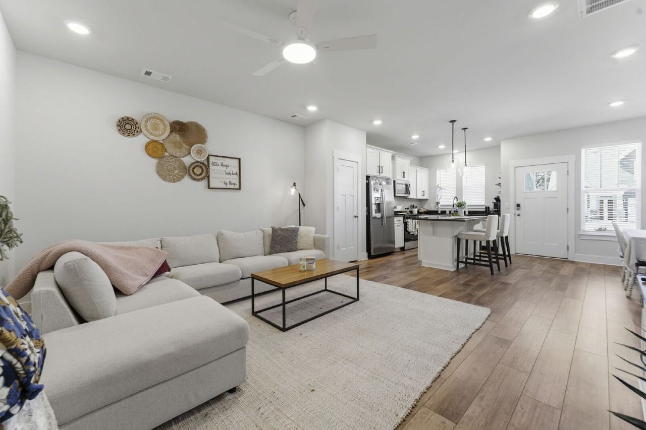 548 Mill Park Way - Photo 5 of 35