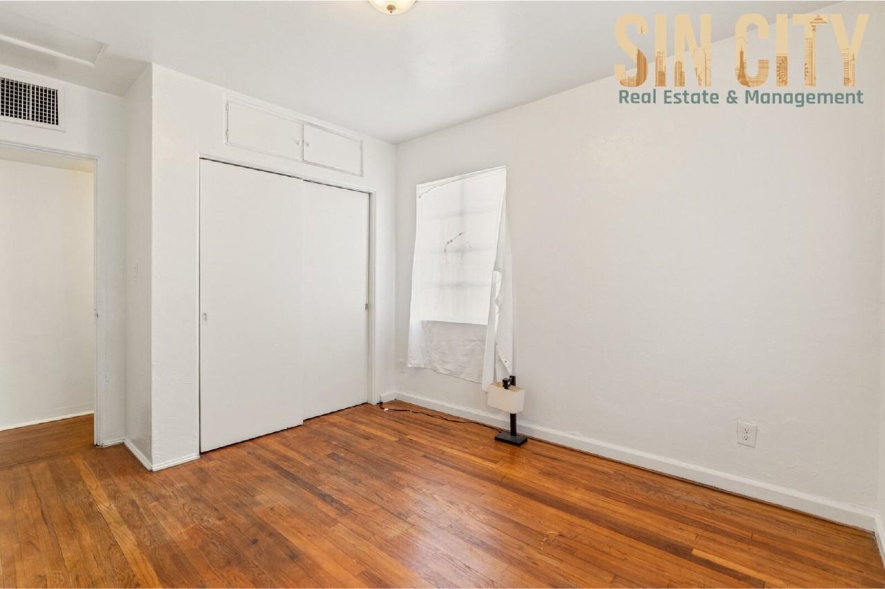 1017 E Bonneville Ave - Photo 6 of 10