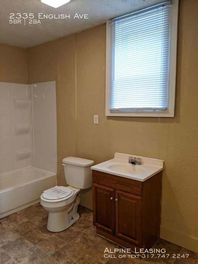 2235 English Ave - Photo 5 of 22