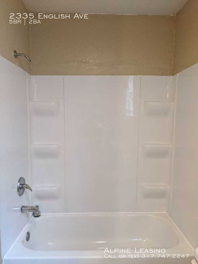 2235 English Ave - Photo 6 of 22