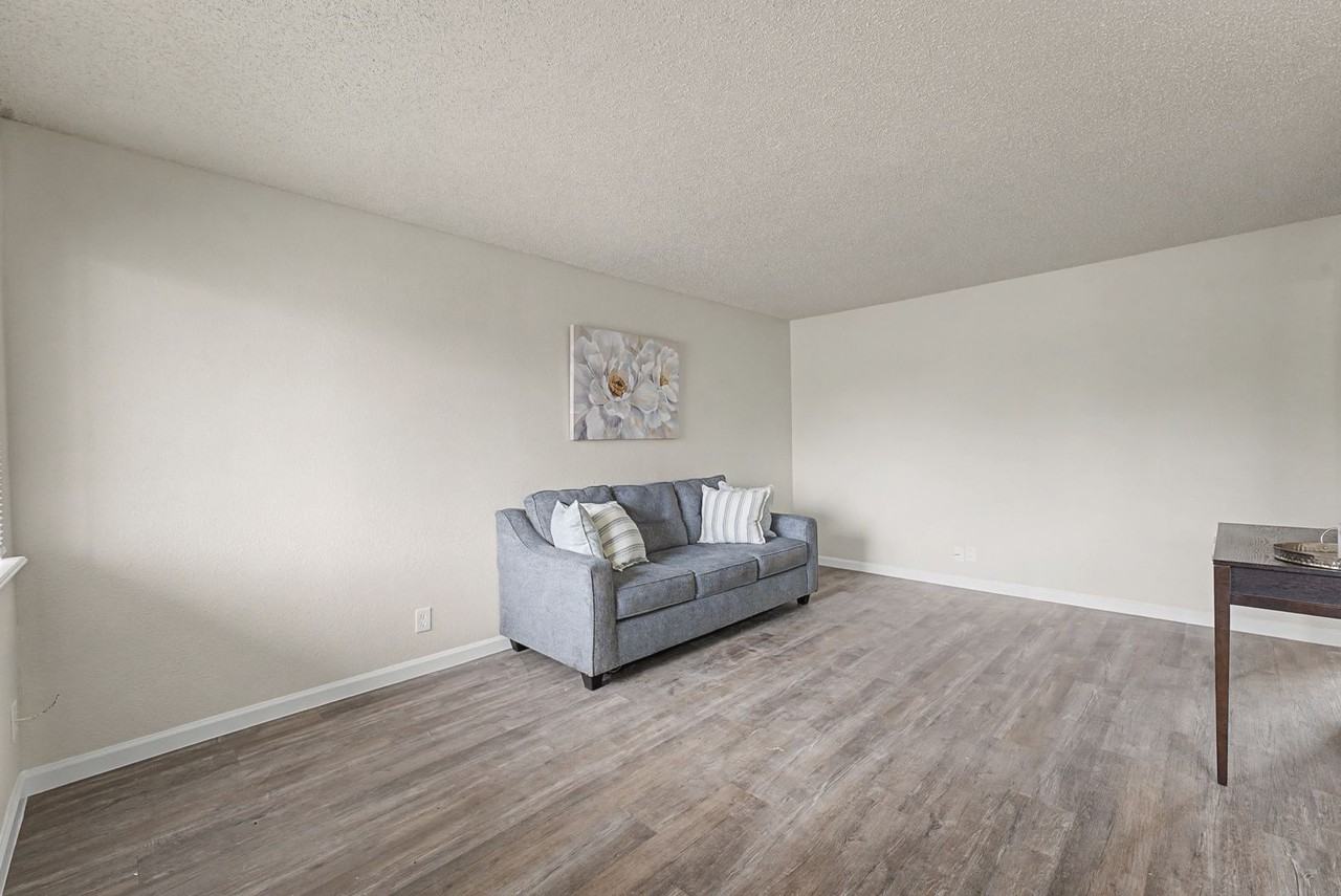 Berry Creek Apartments - Photo 3 of 18