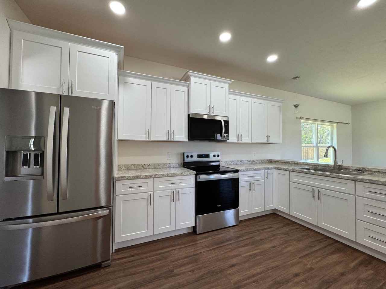 207 Sw Rose Pointe Pl - Photo 6 of 13