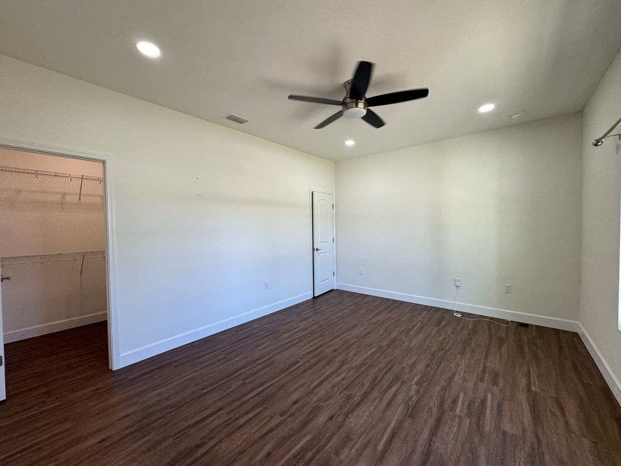 207 Sw Rose Pointe Pl - Photo 7 of 13