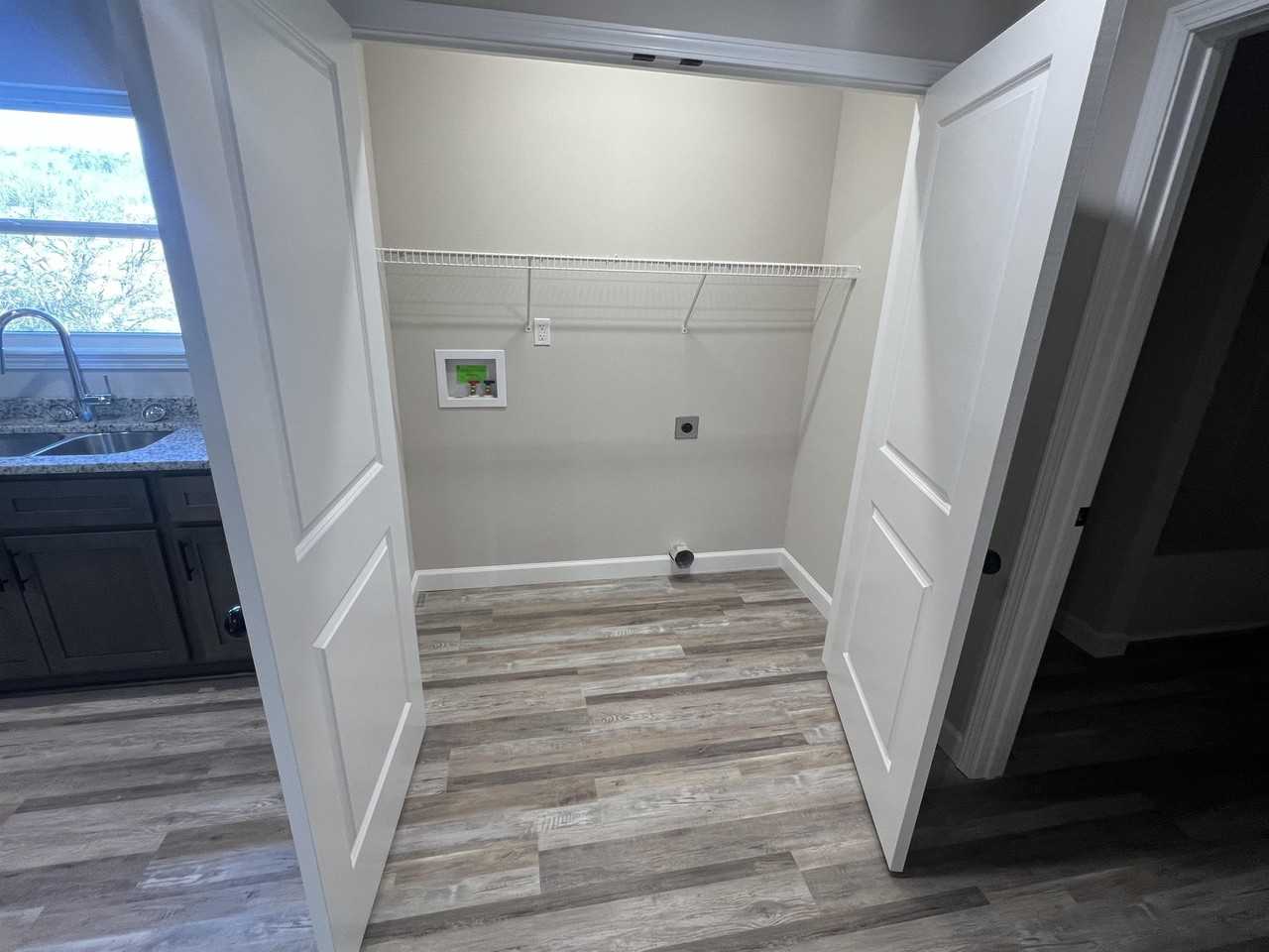 214 New Oak Dr #12 - Photo 7 of 27