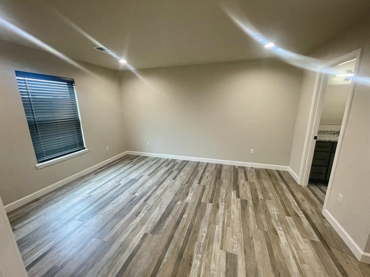 214 New Oak Dr #12 - Photo 5 of 27