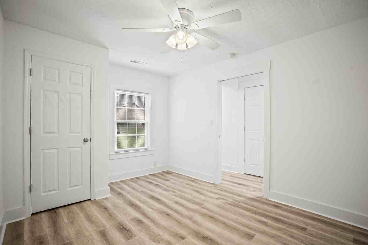 7230 Highwayeast - Photo 6 of 30