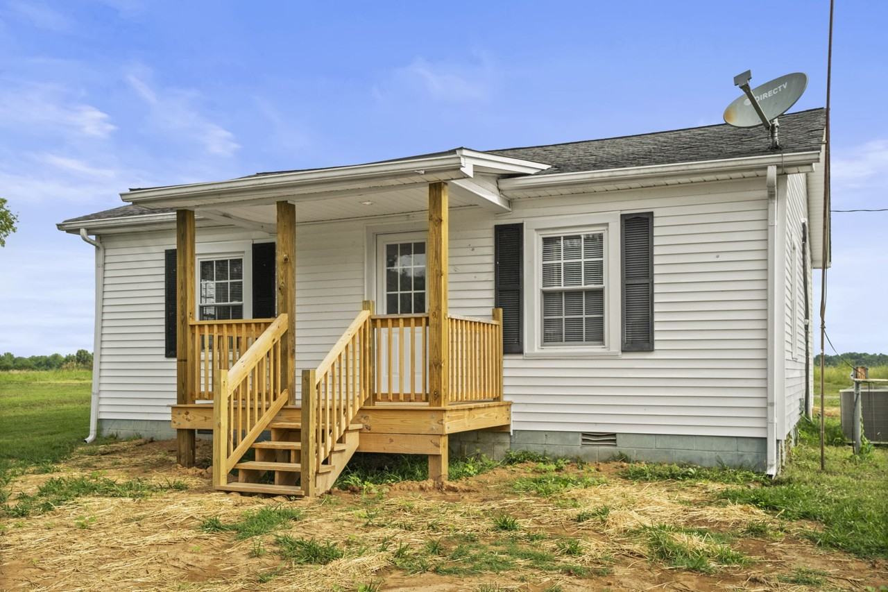 7230 Highwayeast - Photo 2 of 30