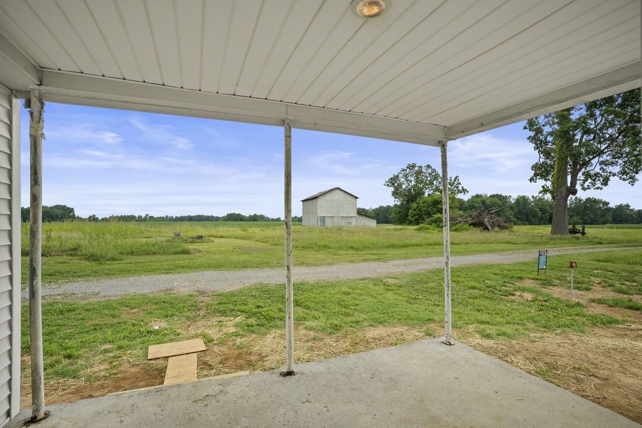 7230 Highwayeast - Photo 2 of 30