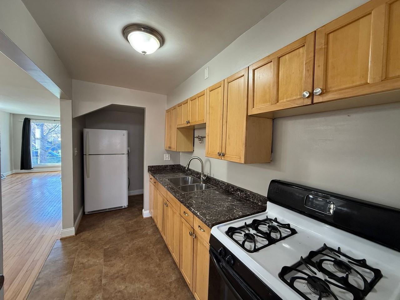 7851 Saint Fabian Ln - Photo 7 of 15