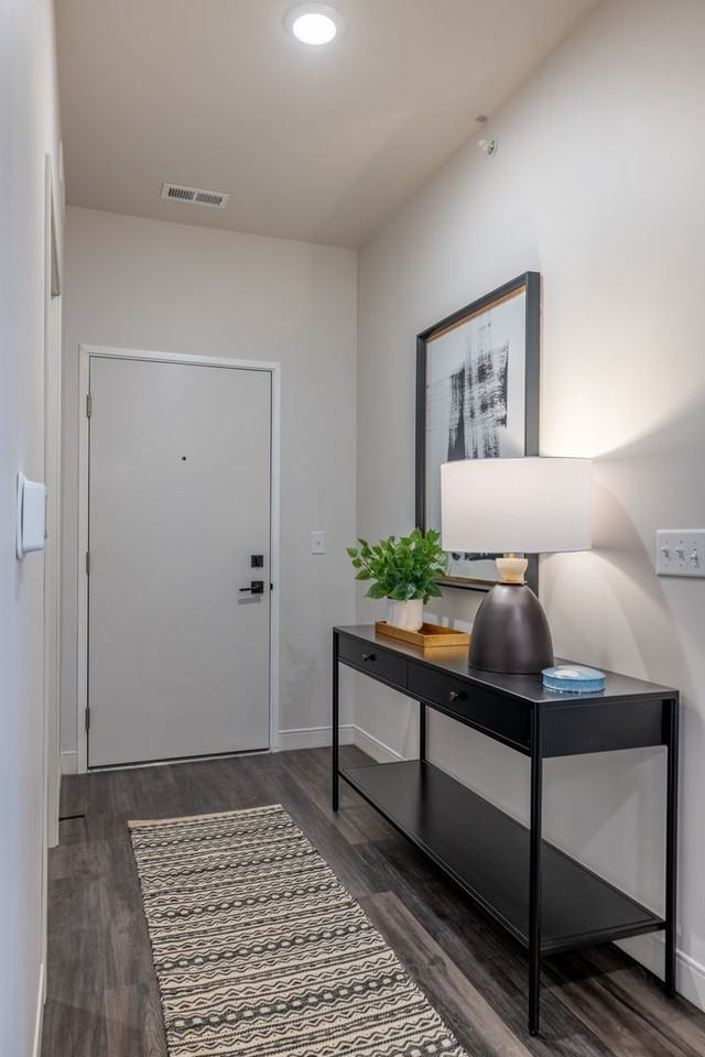 Confluence Apartments - Photo 4 of 10