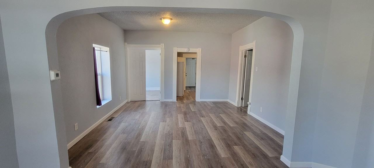 408 Rudd Ave - Photo 4 of 21