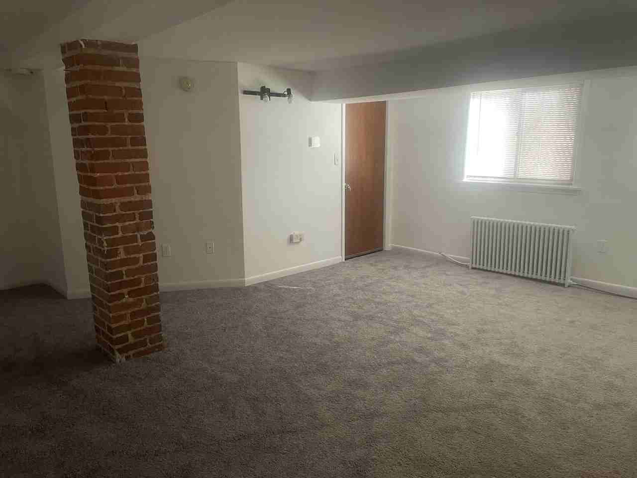 1712 Kilbourne Pl Nw #1B - Photo 3 of 6