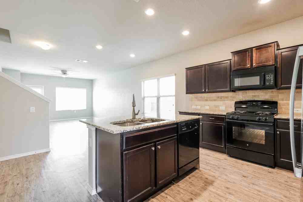 5930 Bridle Bnd - Photo 6 of 17