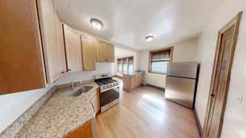 featured image of 3211 W Belle Plaine Ave