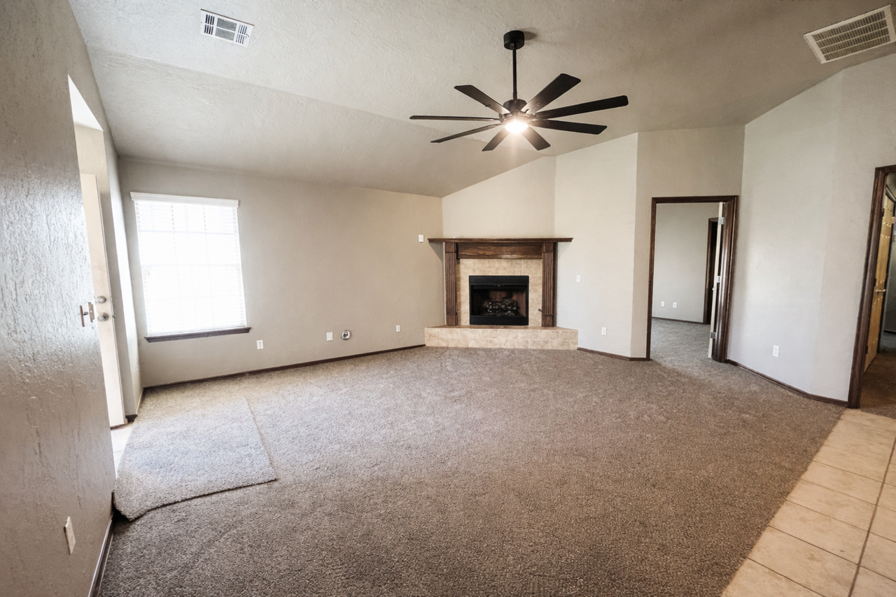 15109 Kyle Dr - Photo 2 of 15