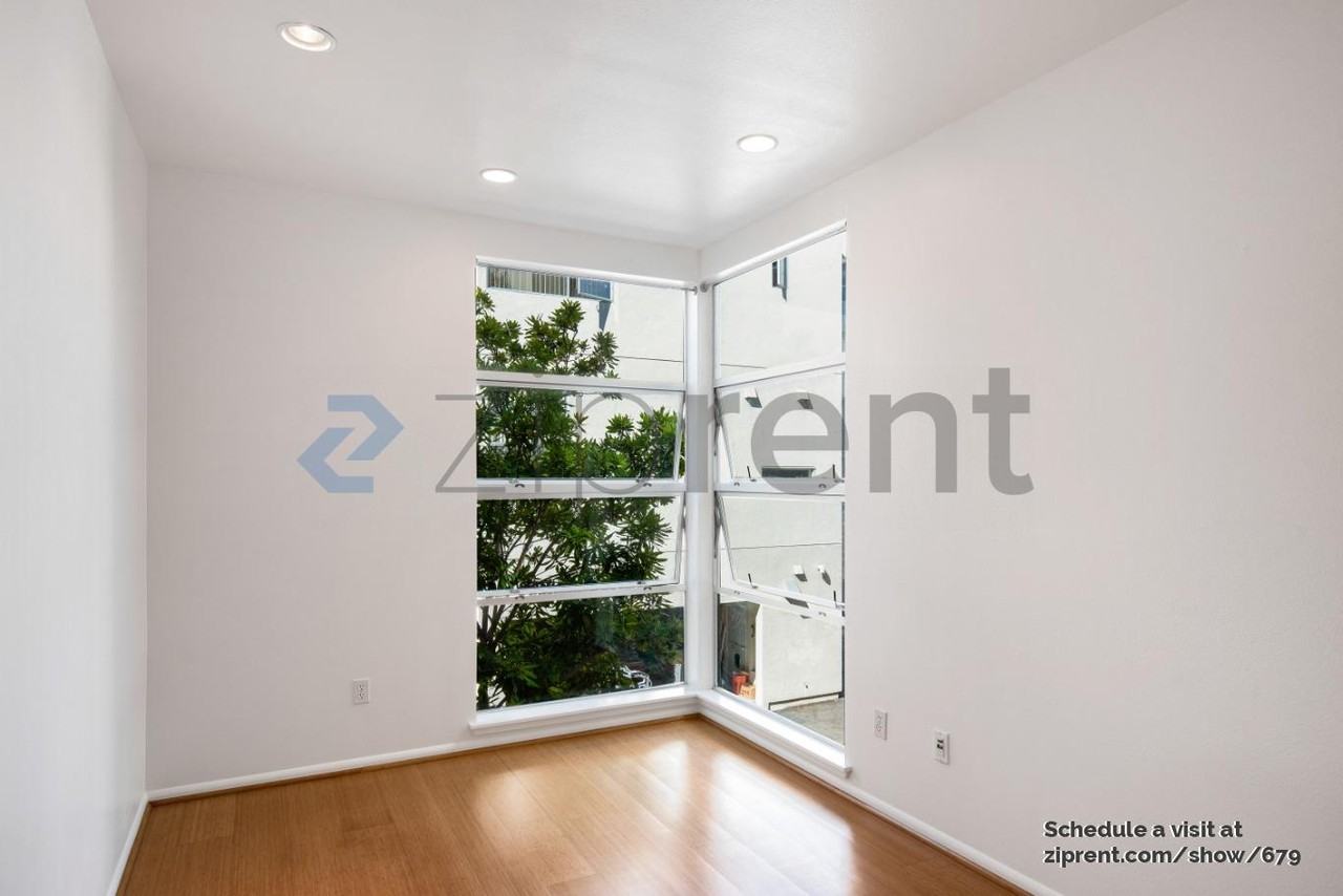 1332 Powell St - Photo 7 of 18