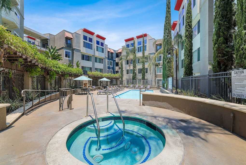 Belmont Station - Photo 2 of 43