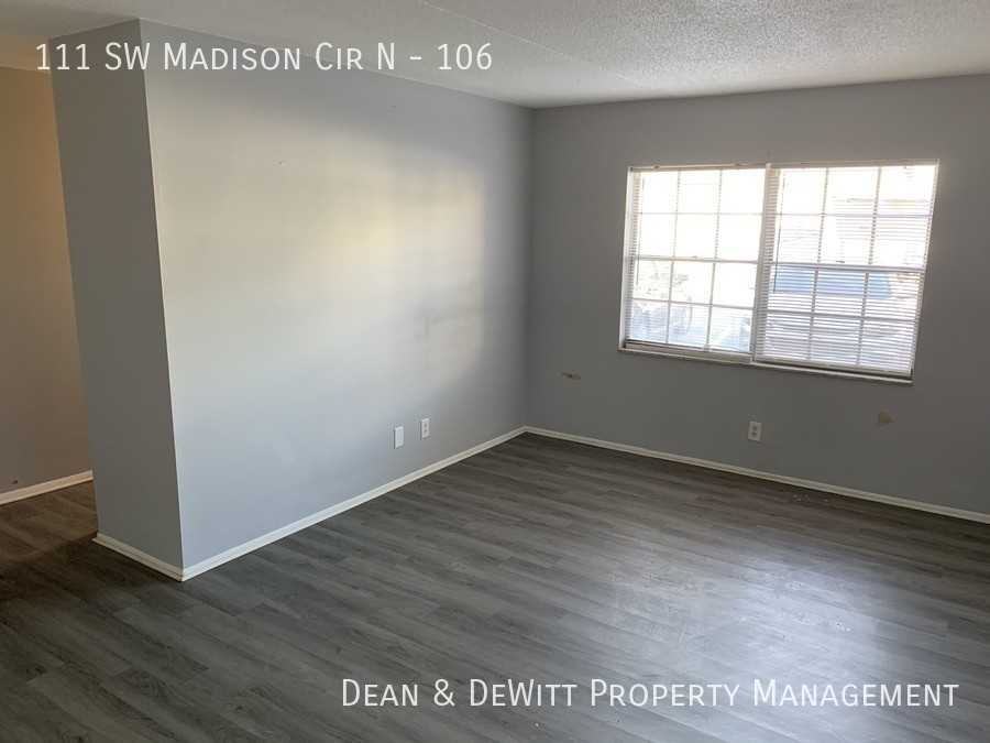 111 Sw Madison Cir N #106 - Photo 4 of 11